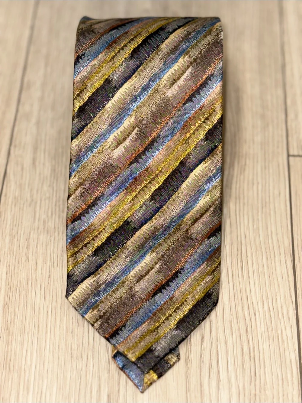 Pavone Men’s 100% Silk Abstract Diagonal Striped Designer Necktie Made In Italy
